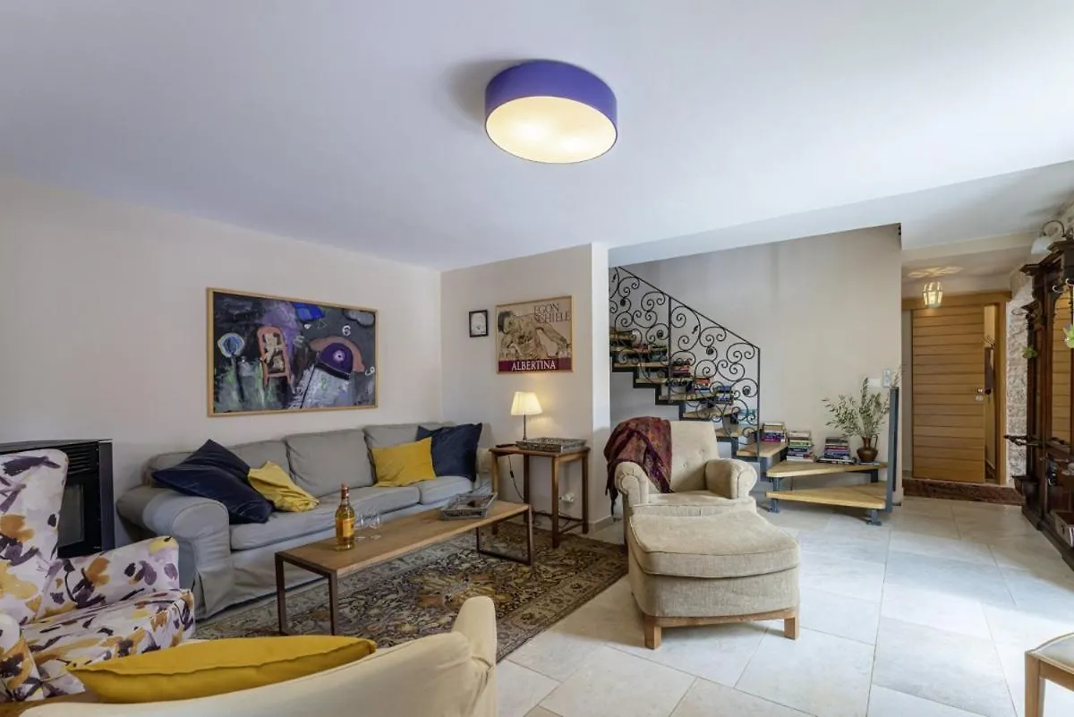 Villa Benka In Radetici - Haus Fuer 8-9 Personen Croatia