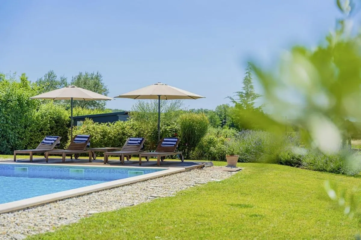 Villa Benka In Radetici - Haus Fuer 8-9 Personen